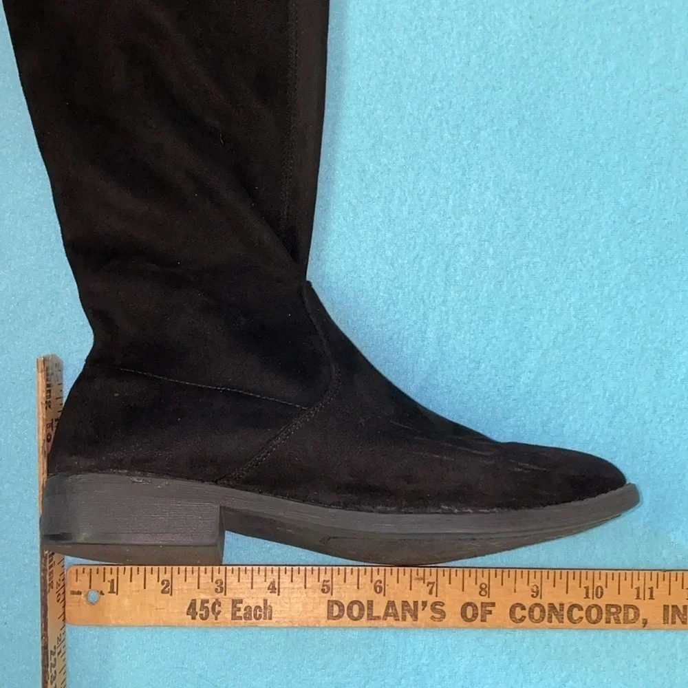 ZIGI SOHO Karsten over the knee faux suede slip on tie at top black boots size 8